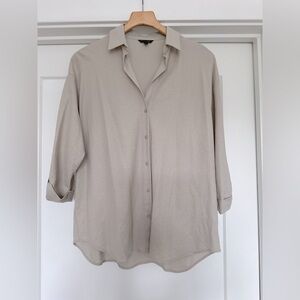 Massimo Dutti Women’s Size Medium Button Down Shirt